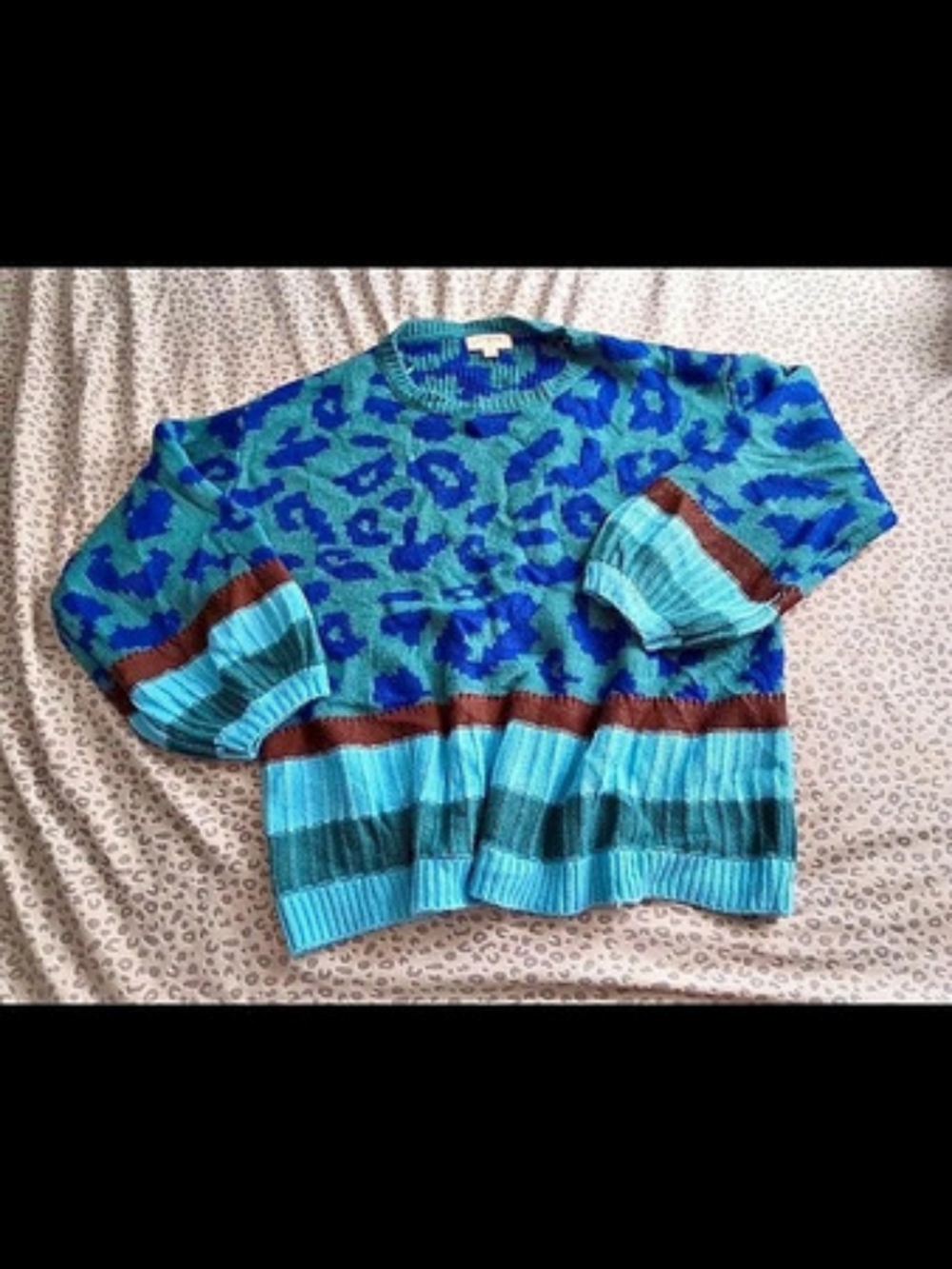 Umgee Blue & Green Animal Print Sweater